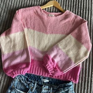 CUTEST Billabong sweater.